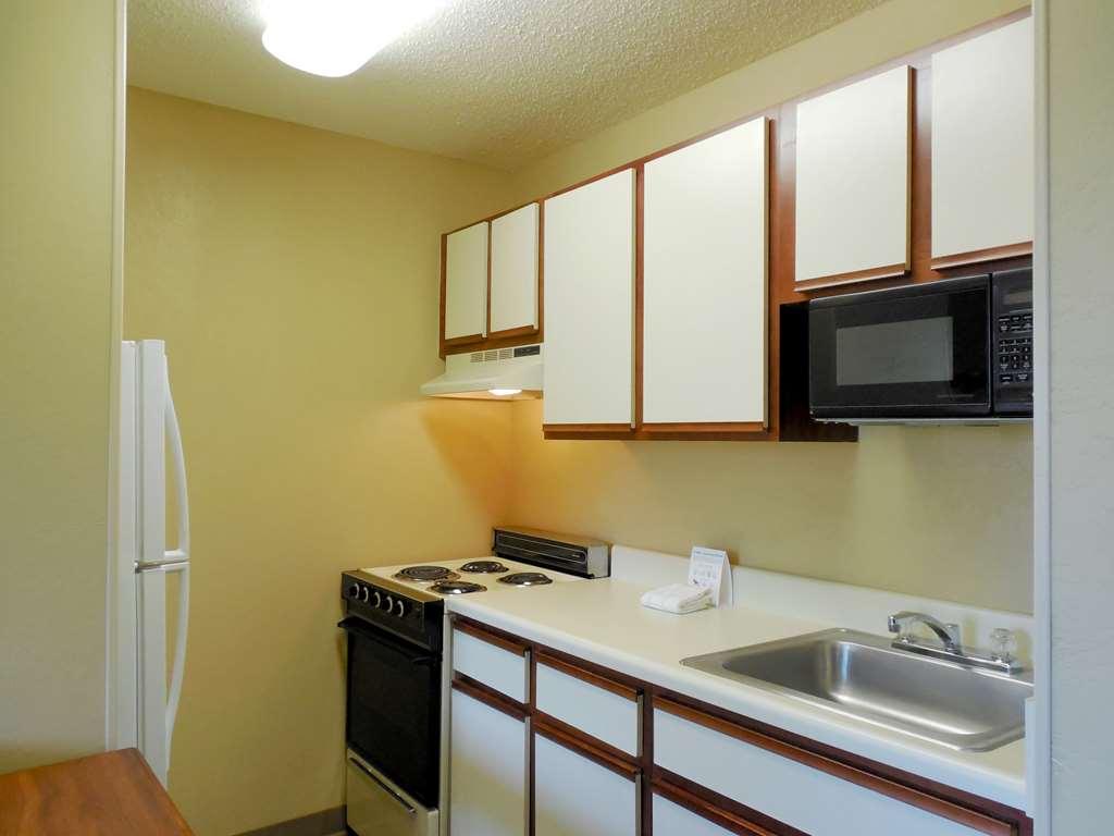 Extended Stay America Suites - Raleigh - Cary - Harrison Ave Rum bild