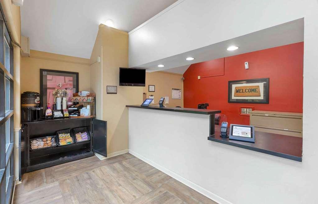 Extended Stay America Suites - Raleigh - Cary - Harrison Ave Inreriör bild