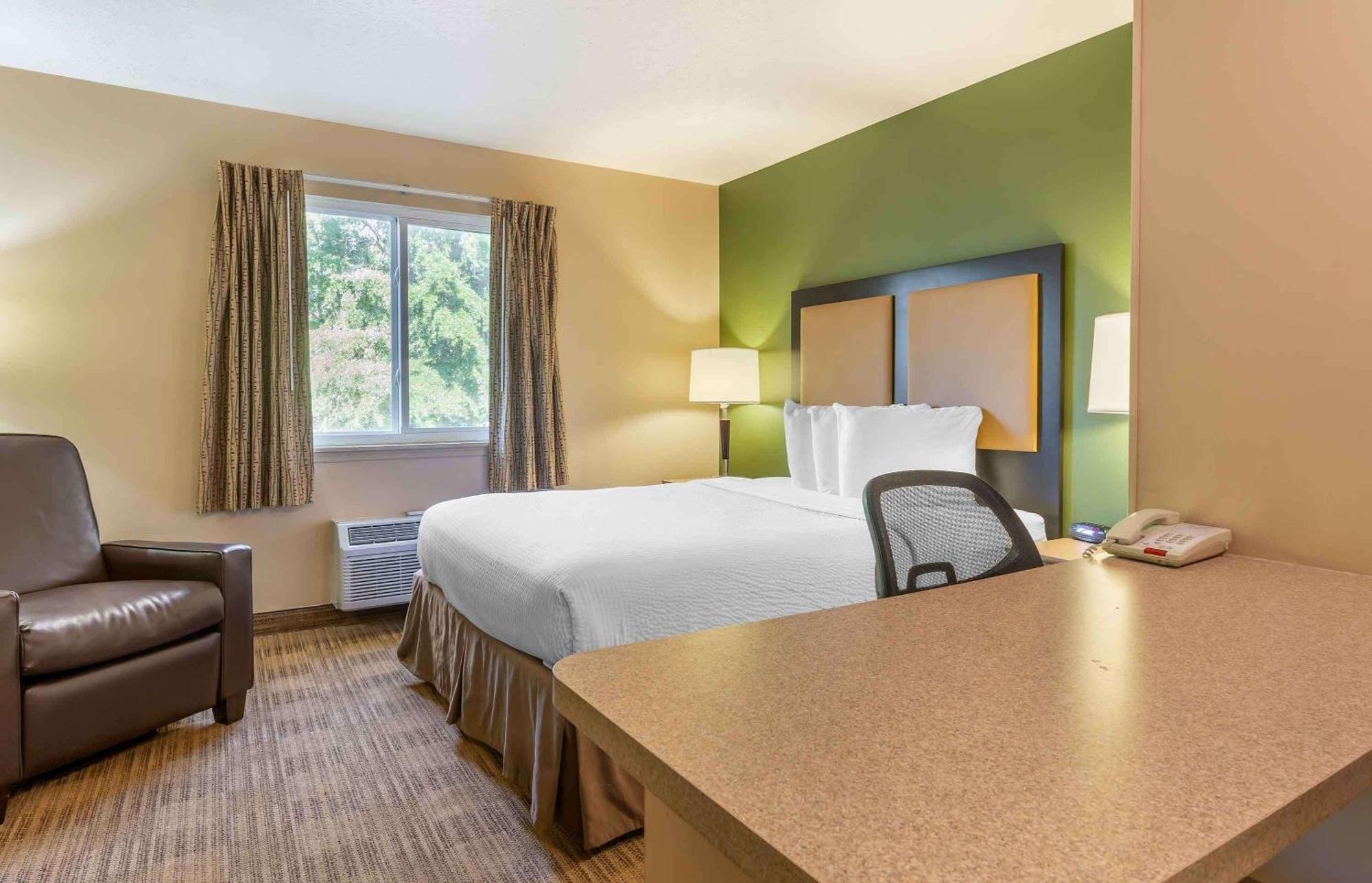 Extended Stay America Suites - Raleigh - Cary - Harrison Ave Exteriör bild