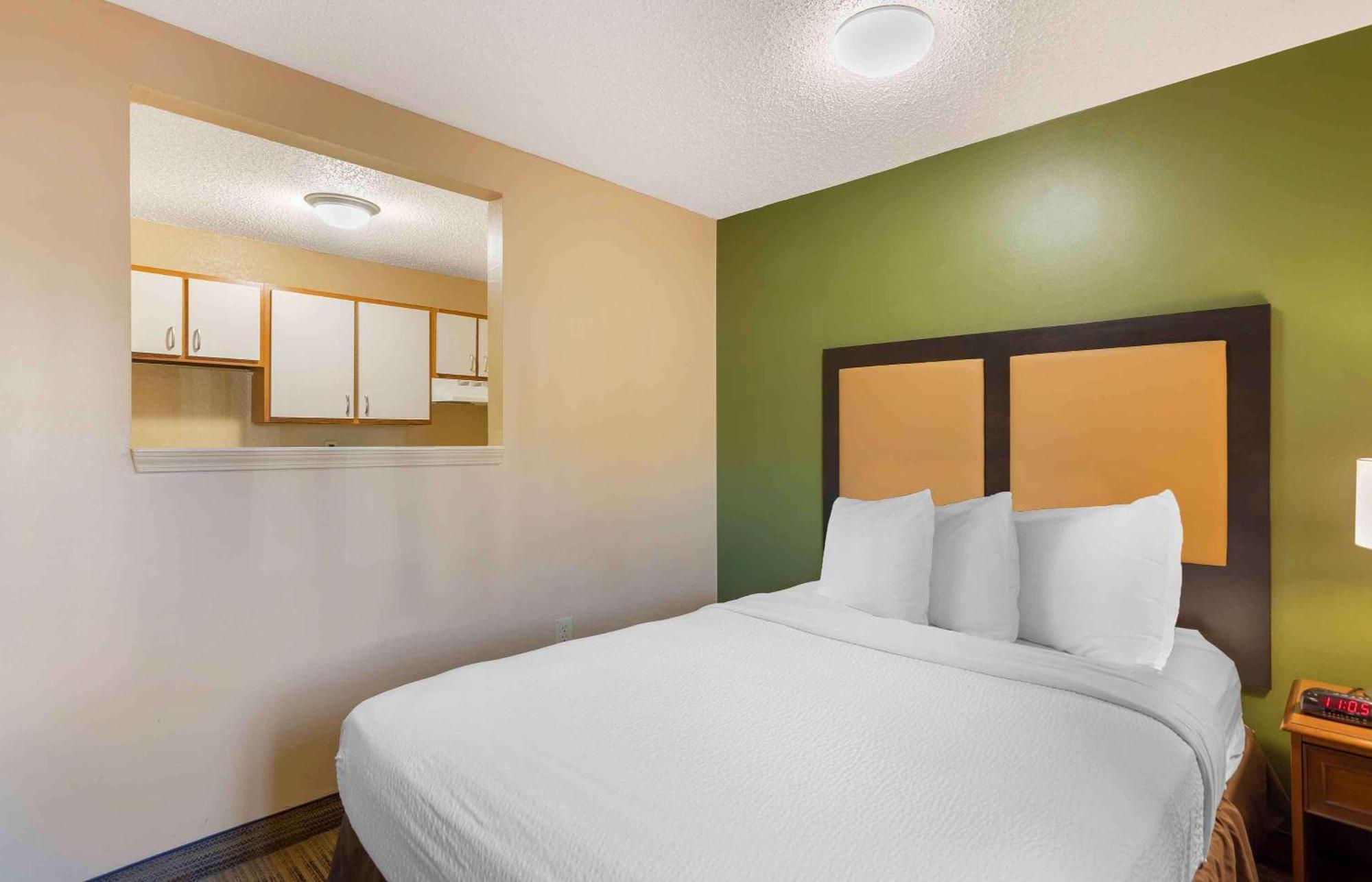 Extended Stay America Suites - Raleigh - Cary - Harrison Ave Exteriör bild