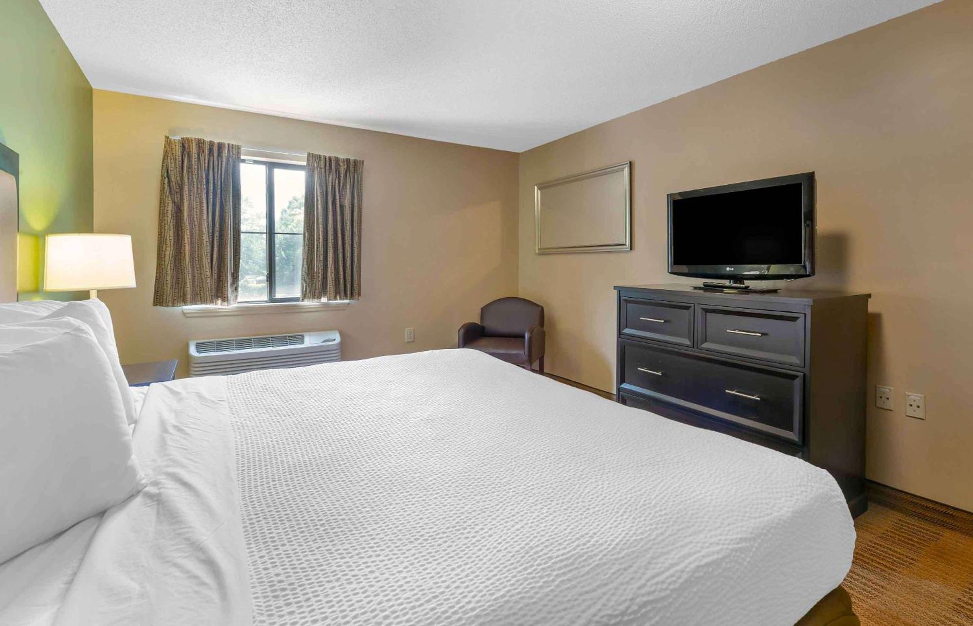 Extended Stay America Suites - Raleigh - Cary - Harrison Ave Exteriör bild