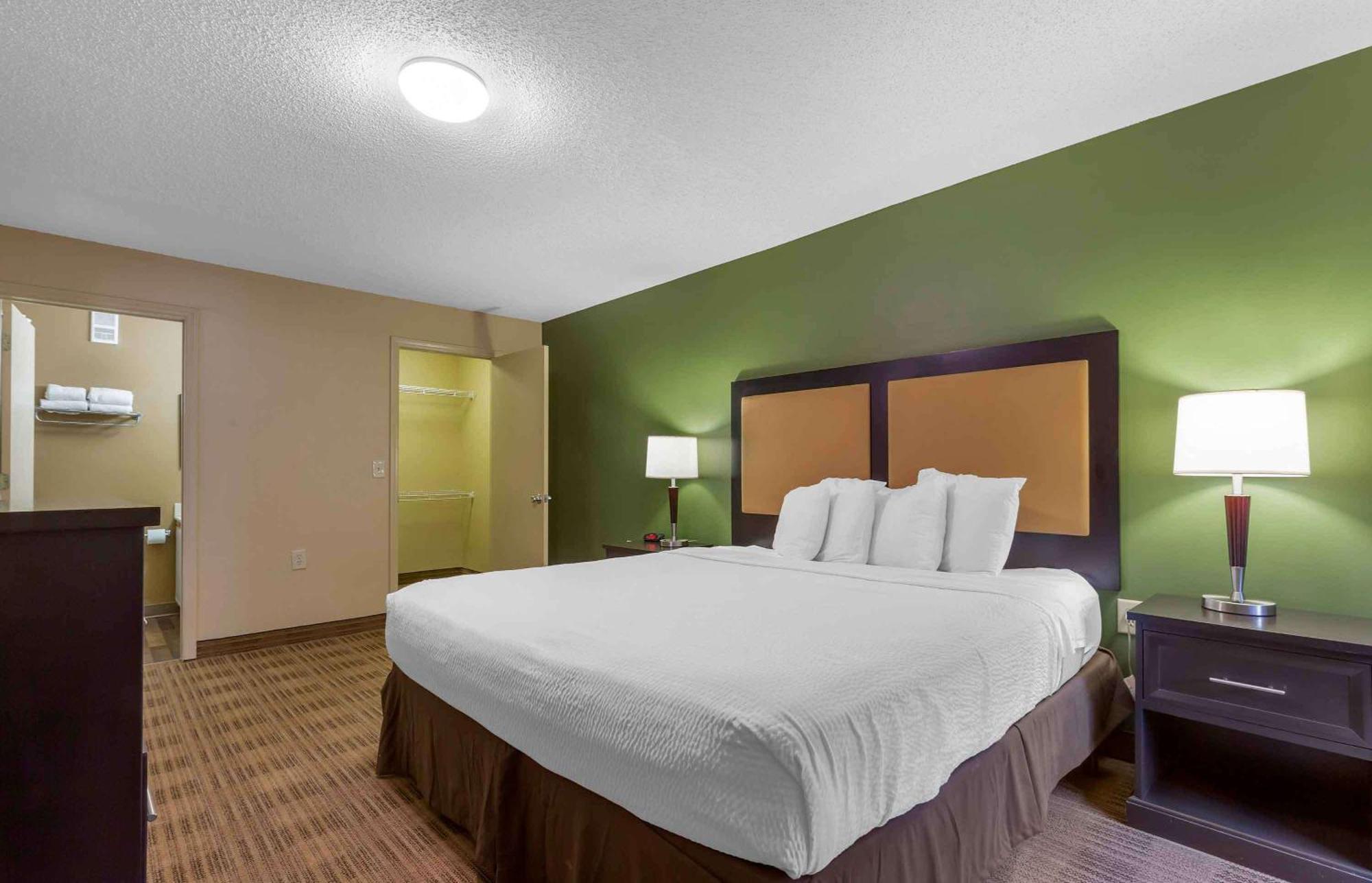Extended Stay America Suites - Raleigh - Cary - Harrison Ave Exteriör bild