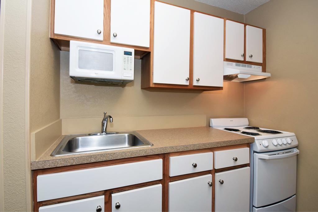 Extended Stay America Suites - Raleigh - Cary - Harrison Ave Exteriör bild