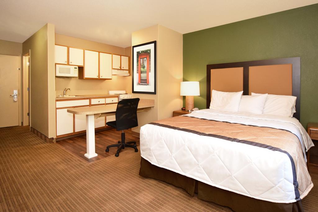 Extended Stay America Suites - Raleigh - Cary - Harrison Ave Exteriör bild