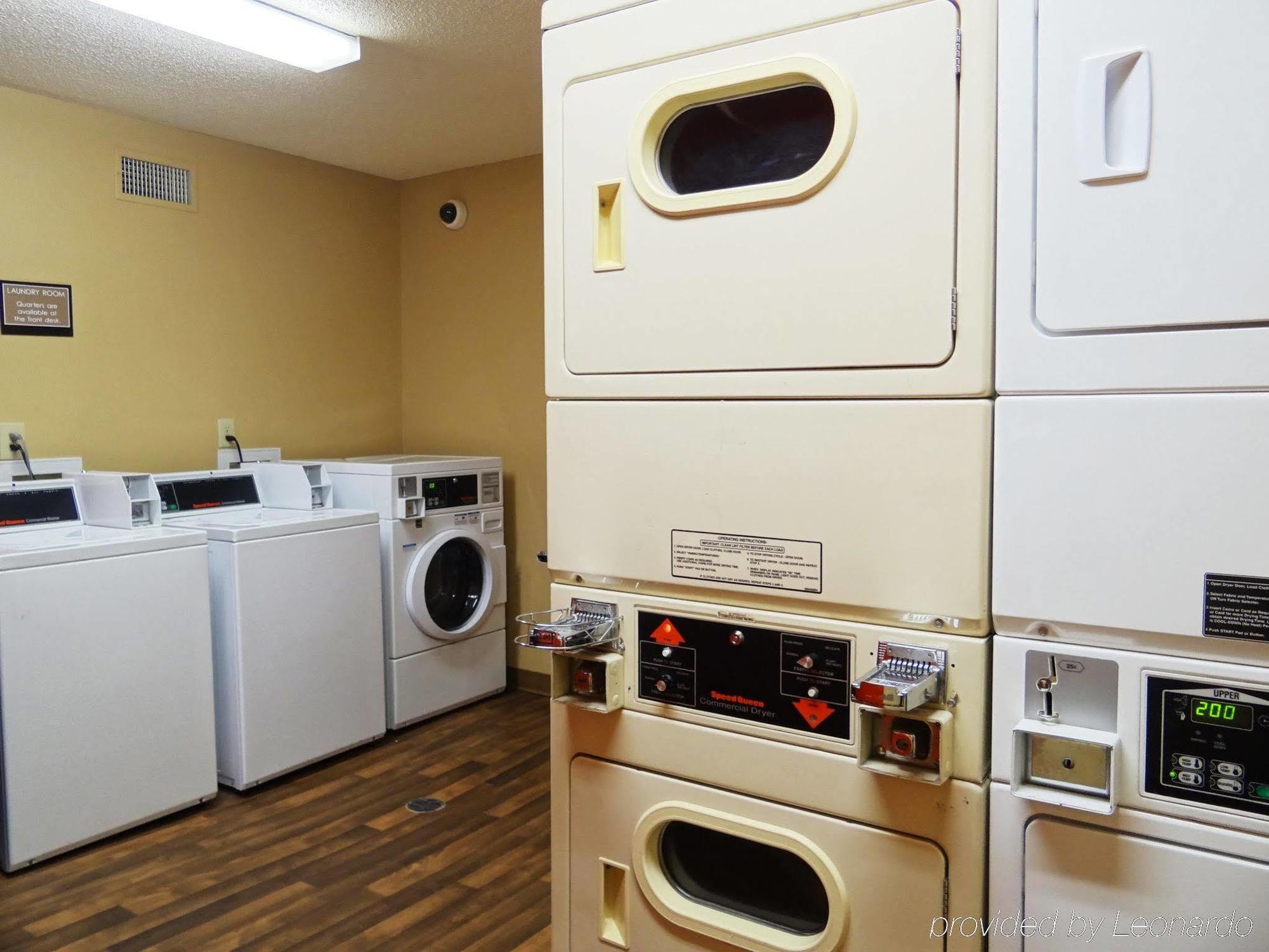 Extended Stay America Suites - Raleigh - Cary - Harrison Ave Exteriör bild